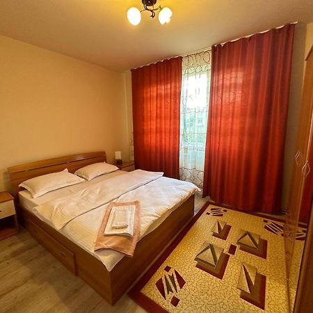 Апартаменты Apartament Central Дева Экстерьер фото