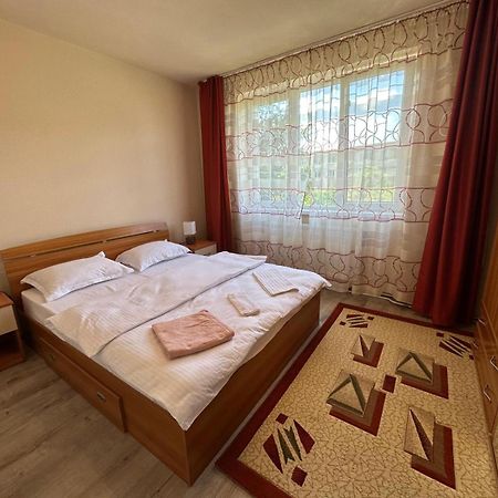 Апартаменты Apartament Central Дева Экстерьер фото